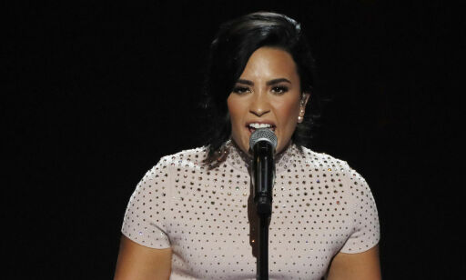 Demi Lovato hylles etter opptreden. Åpna opp om psykisk sykdom