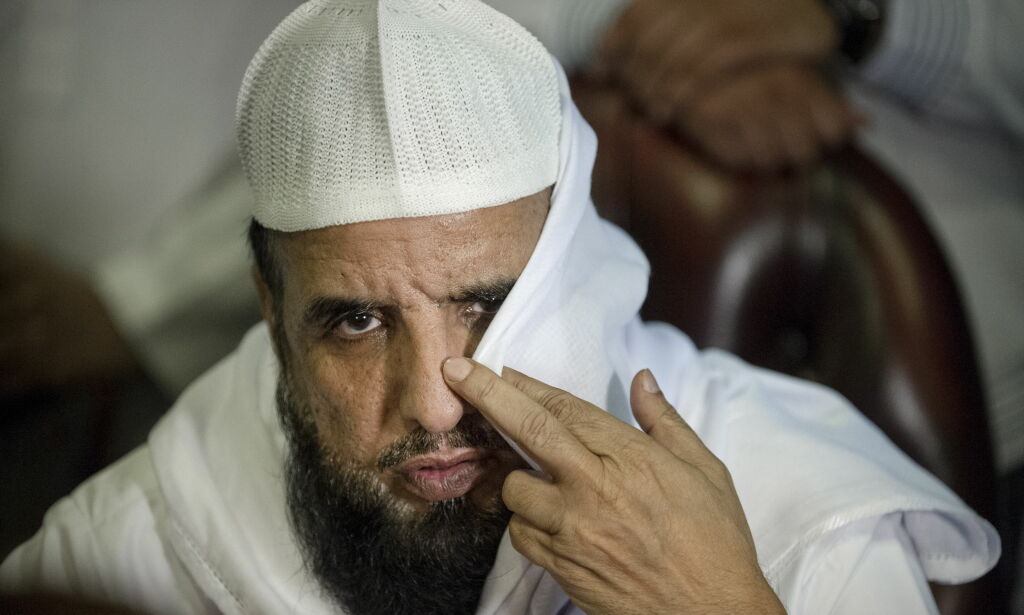 Imam angrepet på vei hjem fra moské:- Jeg ble påført syv knivstikk på kroppen og begynte å skrike om hjelp. Så løp jeg