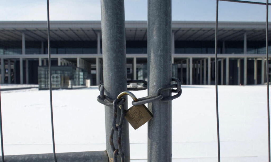 Titusener av tekniske problemer: Den nye flyplassen i Berlin er en ydmykelse for tyskerne