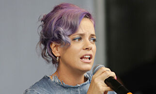 Lily Allen ble hengt ut i media etter flyktning-besøk