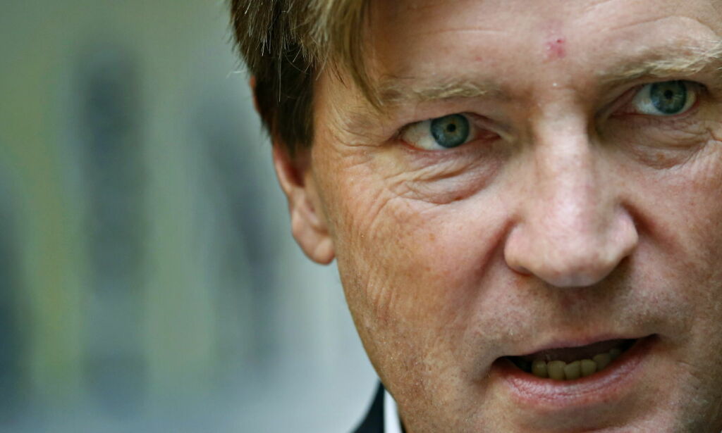- Familier blir dratt opp med rota