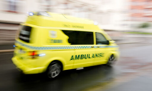 Ambulansen rykker ut flere hundre ganger til én person. - Folk i bygda rister på hodet
