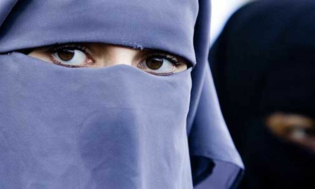 Mener «burkaforbudet» er laget for å diskriminere muslimer