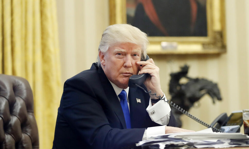 Den tidligere statsadvokat på Manhattan beskriver «ubehagelige» telefoner fra Trump før han fikk sparken