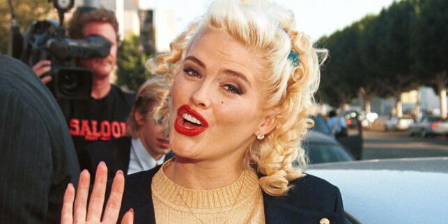 Ti år siden Anna Nicole Smiths død: Slik forblir hun en av Hollywoods mest beryktede kvinner