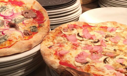 Norges diggeste pizza: Trikset som gir den sprøeste bunnen