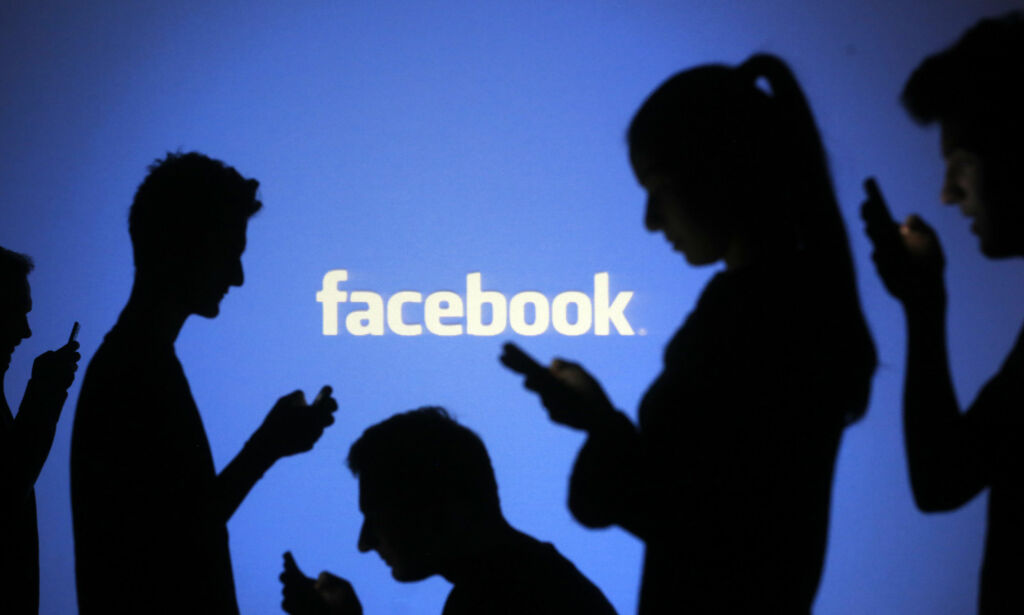 Facebook har slettet titusener av britiske kontoer før valget