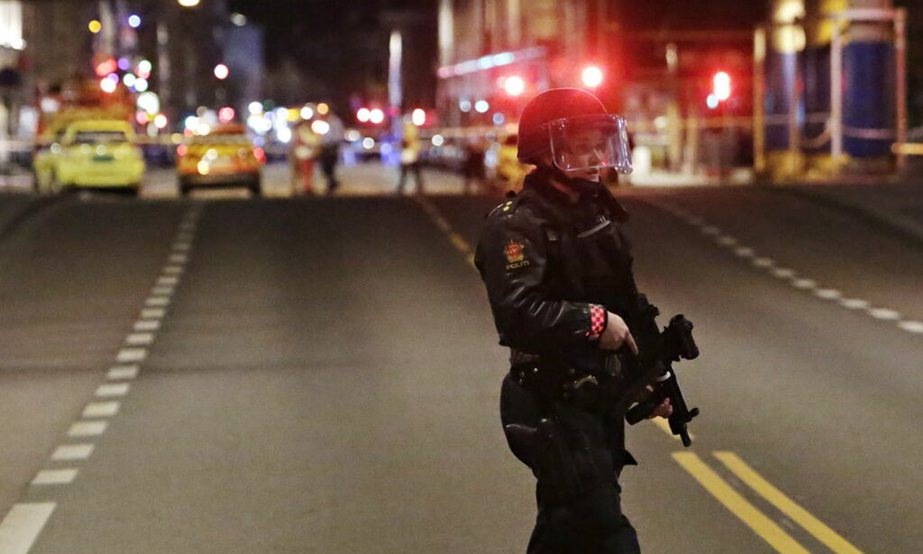Bombeliknende gjenstand funnet i Oslo - en person anholdt av politiet