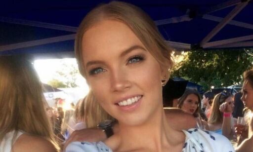 Sara (21) hadde billetter til Ariana Grande-konsert