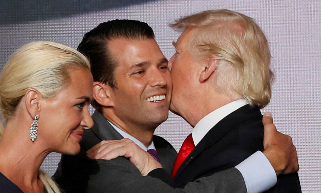 Trump-sønnen ble lovet Hillary-drittpakke. Nå snuser spesialetterforsker på det kontroversielle Russland-møtet