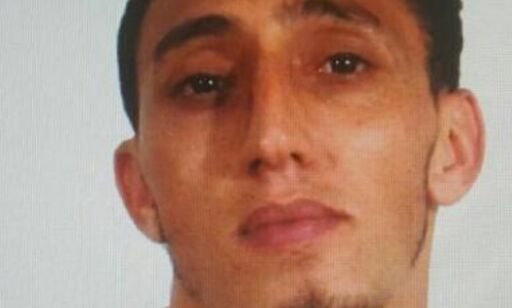 Politiet hevdet dette er mannen som leide terrorvarebilen. Selv sier han at passet hans ble stjålet
