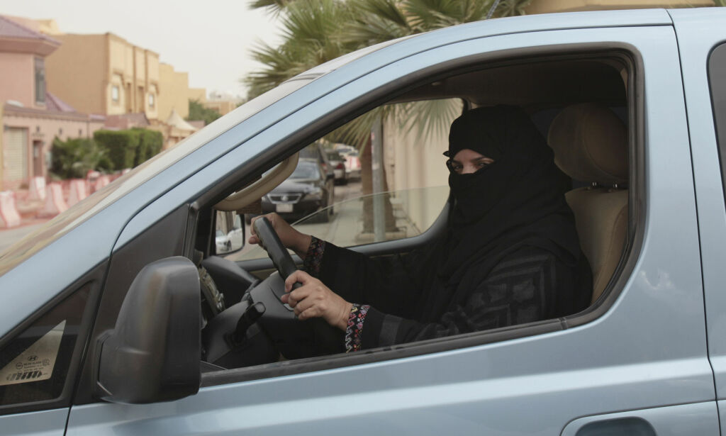 Historisk: Endelig får kvinner kjøre bil i Saudi-Arabia