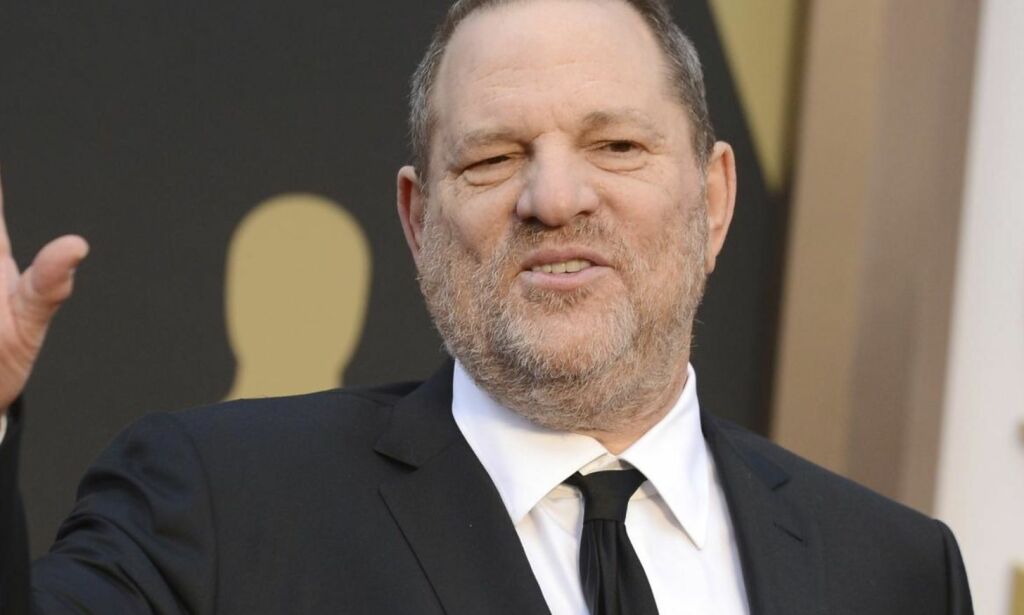 De sextrakasserte kvinnene ble for mange. Makten kunne ikke redde Harvey Weinstein.