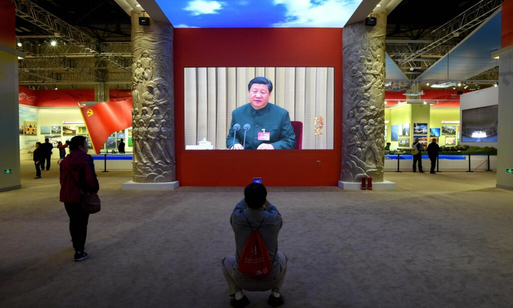 Xi Jinping er en «virvelvind av karisma!»