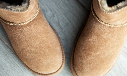 Mente eksklusive Ugg-støvler var tøfler, ble nektet adgang til loungen