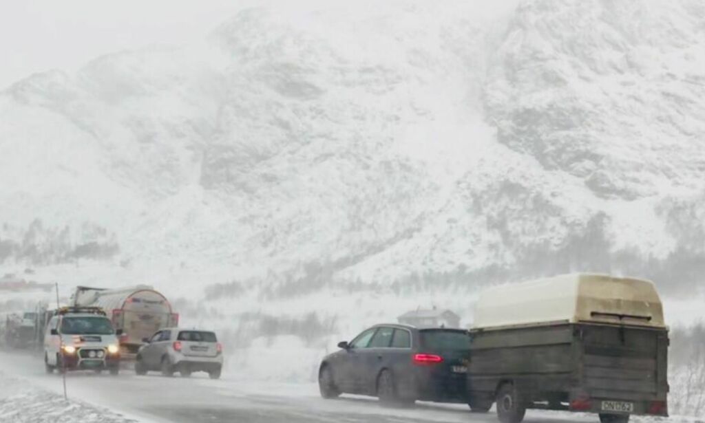 Fjelloverganger over hele landet stengt: - Vanskelig start på jula