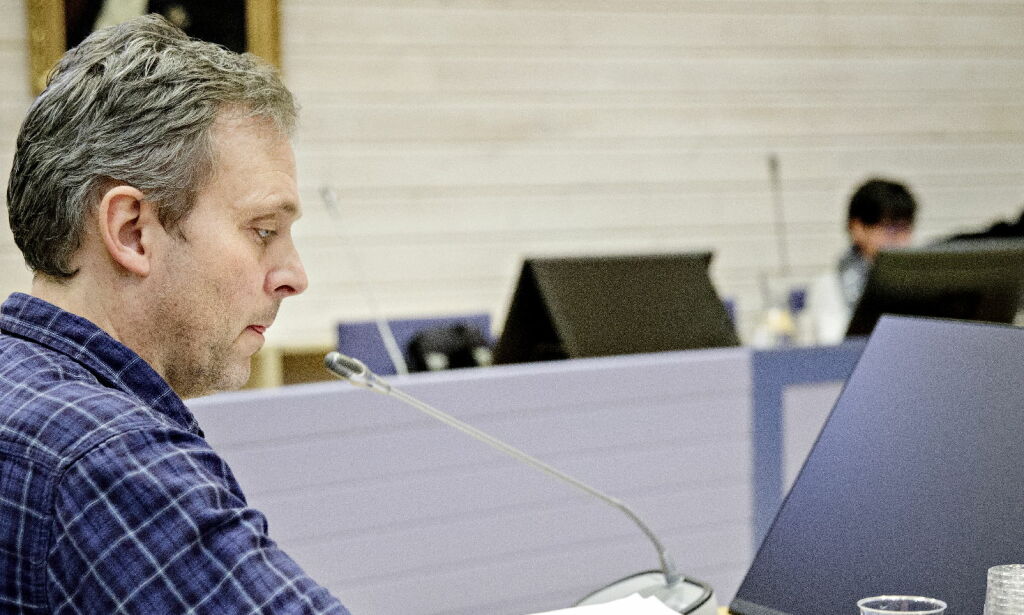Brannmann i vitneboksen: - Sjefen kjeftet på oss under aksjon, kalte oss «jævla idioter»
