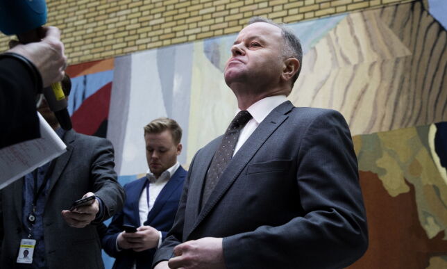 44 dager i det blå: Dette svarer de ikke på