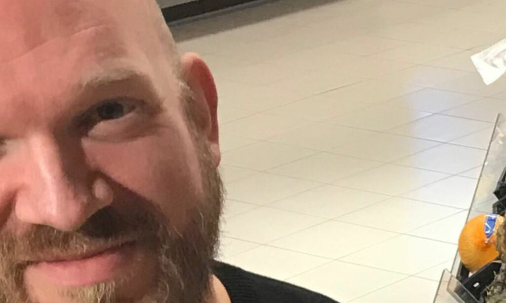 Butikksjef Øyvind gikk lei av smågodt-krigen og tok et uvant grep: - Helt vilt at det solgte mer