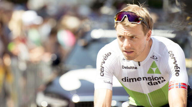 Boasson Hagen straffes etter å ha fått hjelp av Team Sky