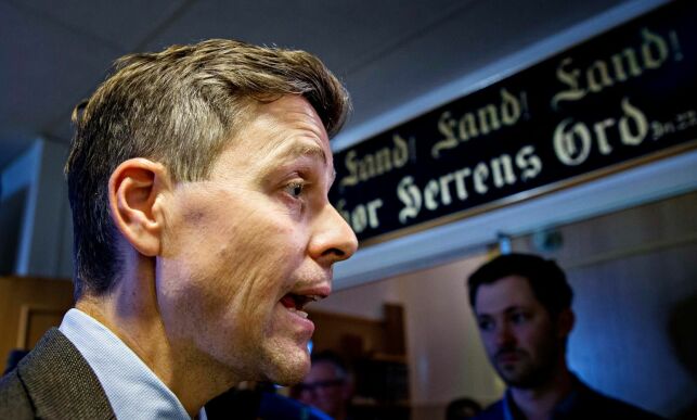 Det politiske Norge skjelver. Nå straffes Hareide