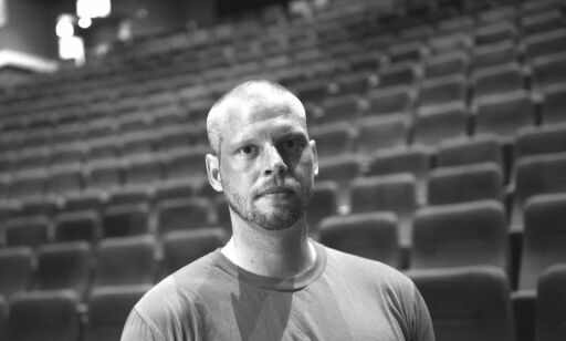Demonstrerer mot Joshua French