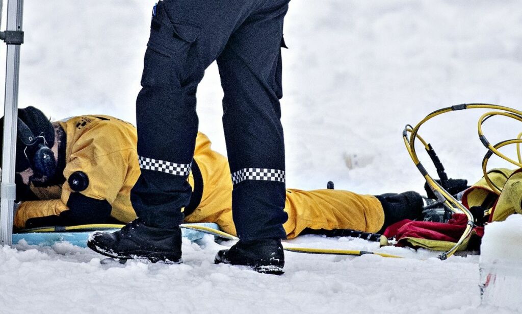 Politiet: - Har funnet gjenstander i Langvannet