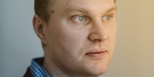 – Følte meg ikke hel uten alkohol
