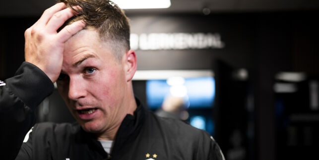 Helland foran TV-en: - Faen