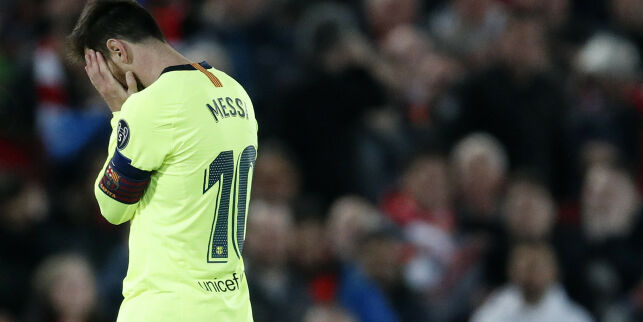 Utrøstelig Messi konfrontert av sinna fans